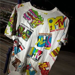 H&M Multicolor Graphic Tee - Short Sleeve